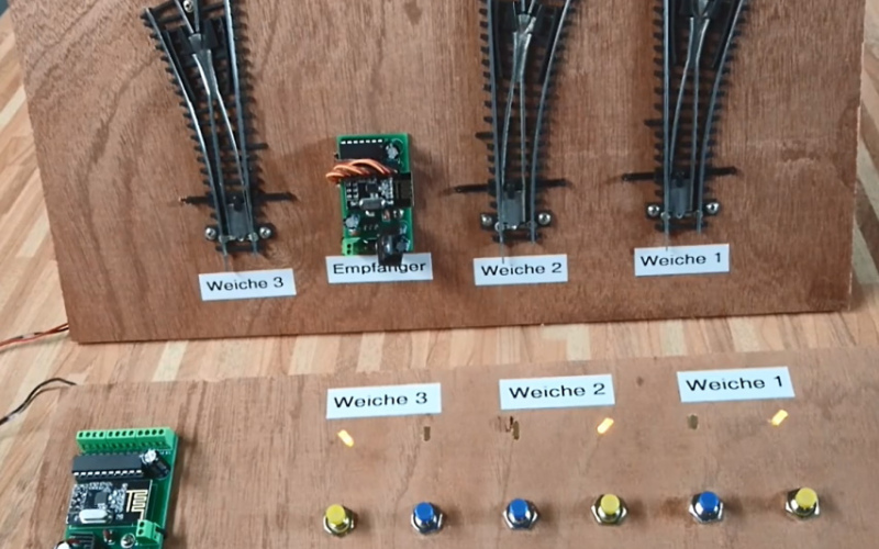 7.1.5 Funk-Module zur Servosteuerung von 3 Weichen-Unterflurantrieben mit Rückmeldung
