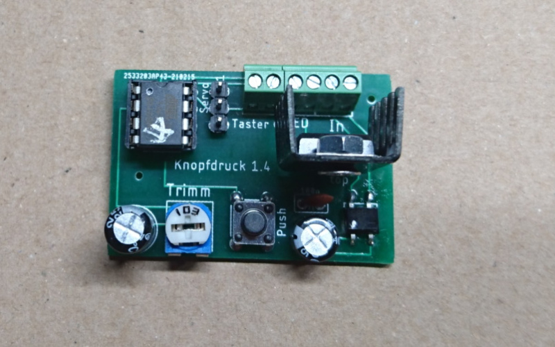1.4.2 K2 - Knopfdruckaktion "Dauerwinken" mittels Servo